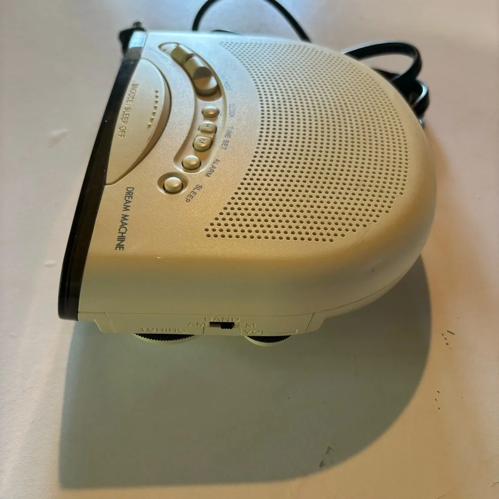 SONY Dream Machine ICF-C211 - AM/FM Alarm Clock Radio White Tested & Working
